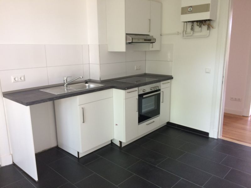 ** Wohnen am Wasser * Wohnung mit großer Küche in zentralere Lage zu Vermieten ** - Foto 2