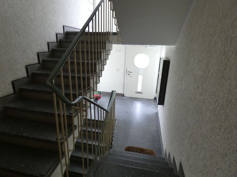 ** Modernisierte 2-Zi-Wohnung mit Balkon in zentraler, dennoch ruhiger Lage von Holsterhausen ** - Photo 3