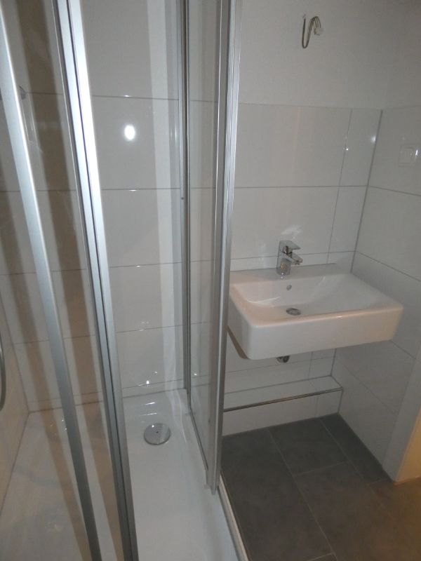 *** Attraktive 2-Zimmerwohnung mit offener Küche! *** - Photo 2