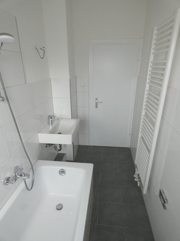 *** Das ist etwas für Sie! Charmante 2-Zimmerwohnung mit Balkon in Schlossparknähe! *** - Photo 5