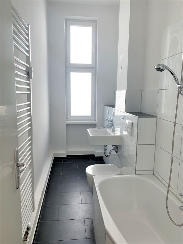 Traumhafte 2-Zimmerwohnung mit Balkon nahe der Schloßstraße ! - Photo 1