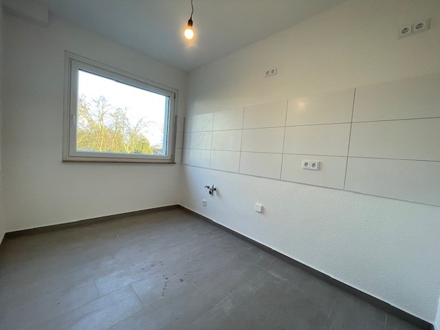 *saniert*Erdgeschoss*Balkon*Tageslichtbad* - Foto 3