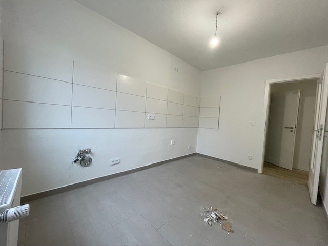 *sanierte Erdgeschosswohnung mit Balkon* - Foto 2