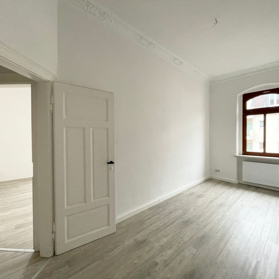 Schlafzimmer mit Stuckdecke