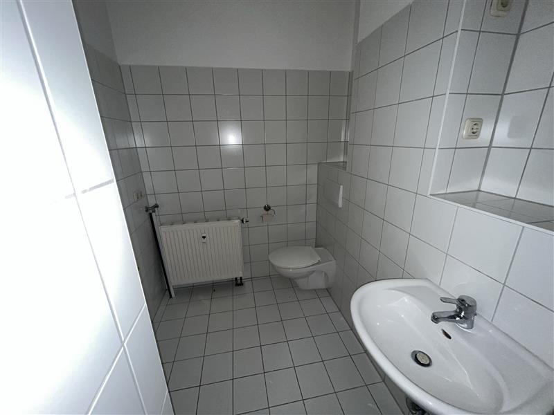 ** Geräumige Single-Wohnung wartet auf DICH! ** - Photo 2