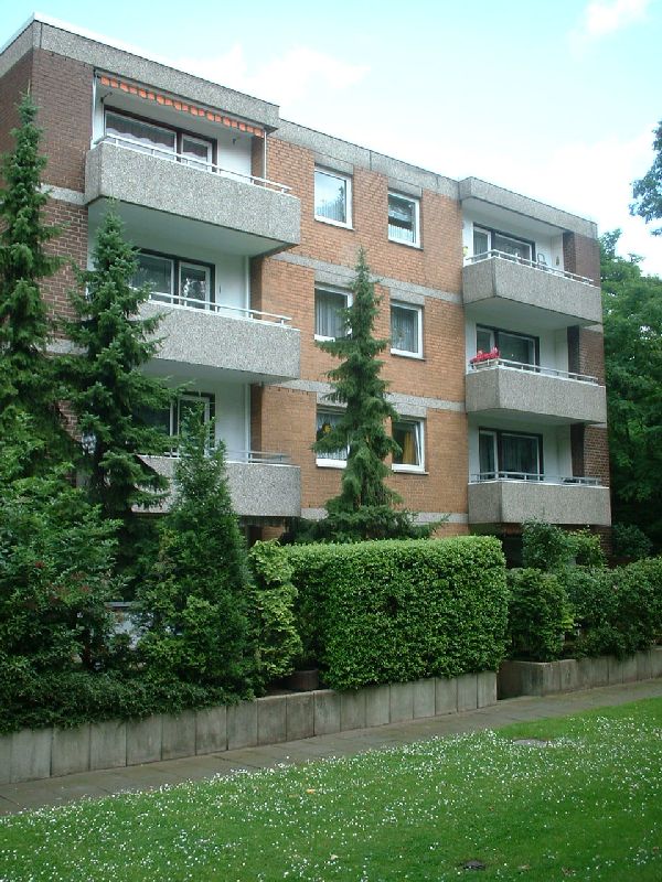 Modernisierte 3-Zi.-Wohnung mit Balkon in Oberhausen! - Foto 1