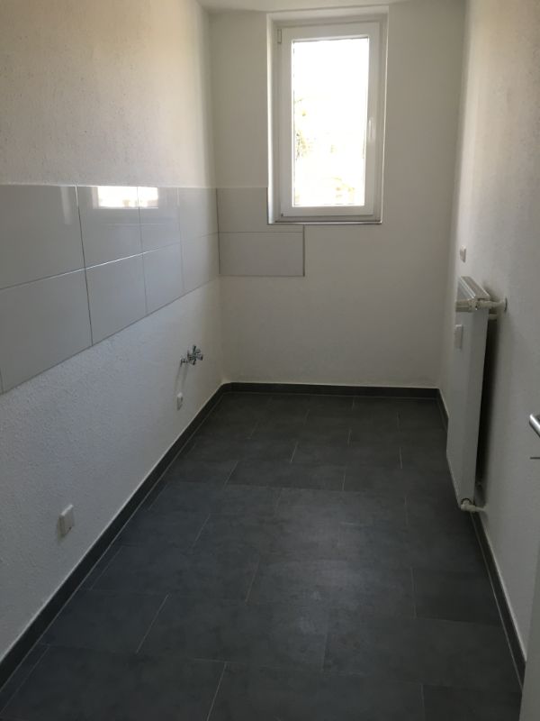 ** Große und moderne 3-Zi-Wohnung mit Loggia in beliebter Lage von Frohnhausen ** - Photo 3