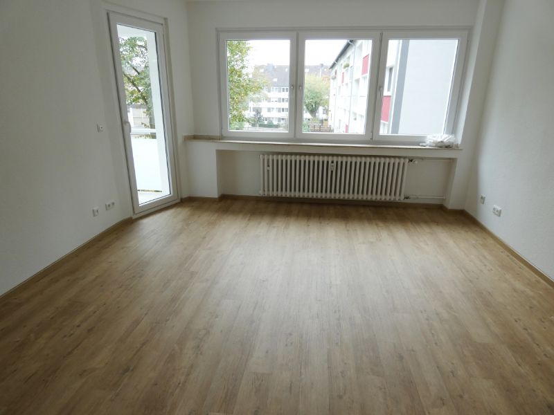 Modernisierte 3-Zi.-Whg. mit Balkon in angrenzender Nähe zu E-Haarzopf! - Foto 1