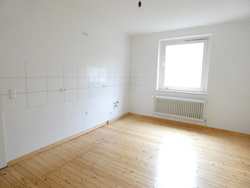 ** Altbaufans aufgepasst!! Tolle 2-Zi-Wohnung im Luisenhof mit Wohnküche und Dielenböden ** - Foto 2