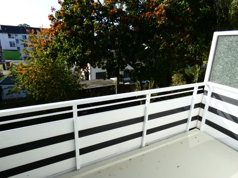 3 Raum-Erdgeschoss-Wohnung mit Balkon! Innenstadtlage - Photo 1