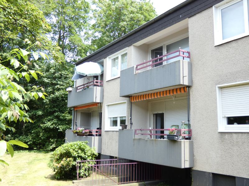 Ideale Erdgeschoss-Wohnung mit Balkon *wird derzeit modernisiert* - Photo 2