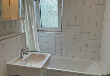 Wannenbad mit Fenster