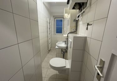 gefliestes Wannenbad