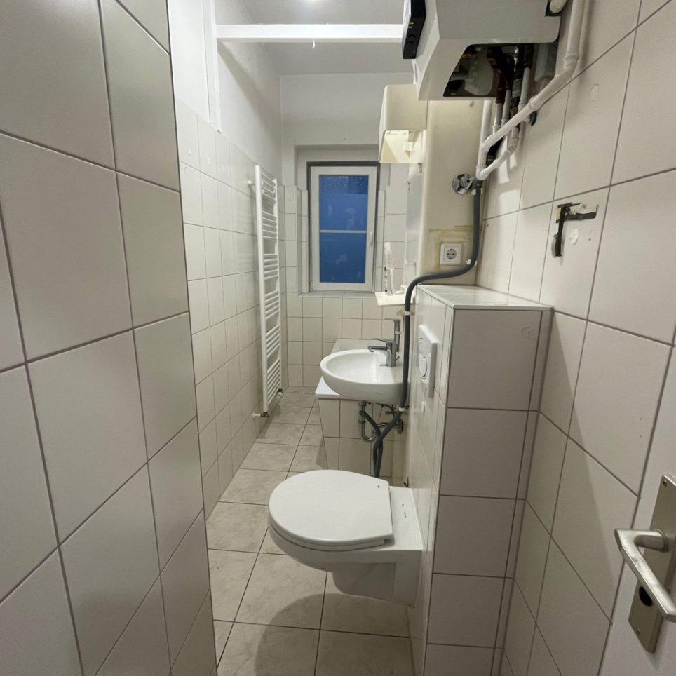 gefliestes Wannenbad