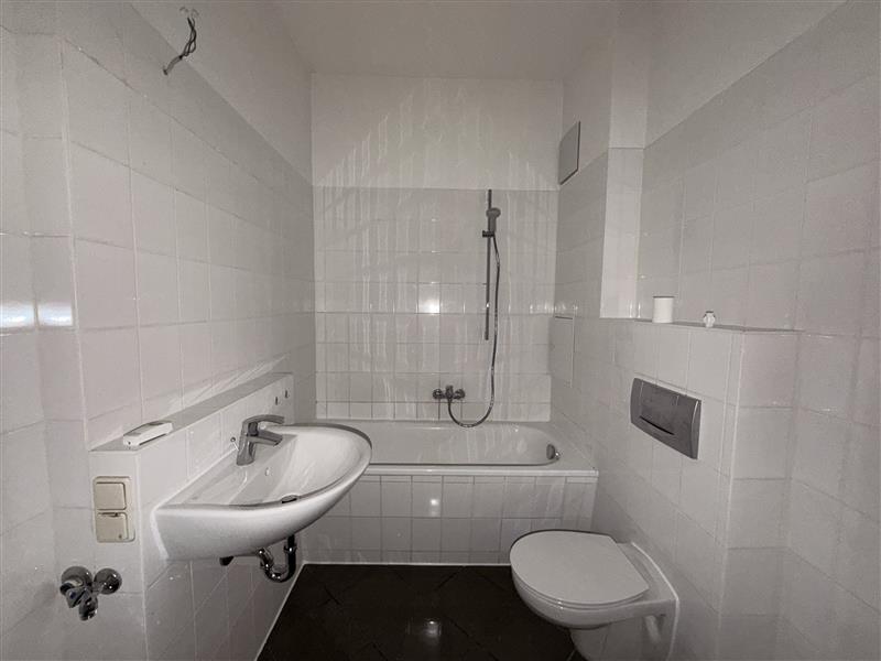 Dachgeschoss sucht sucht noch dieses Jahr einen neuen Mieter! - Foto 1