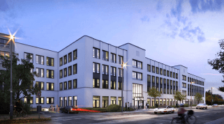 modere Bürogebäude Außenansicht