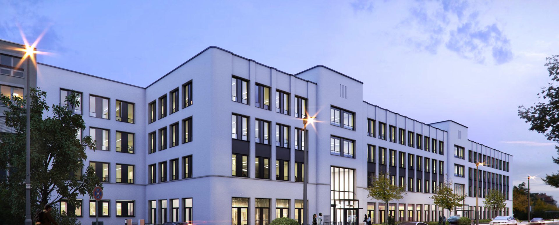Fassade, Bürogebäude in Dämmerung