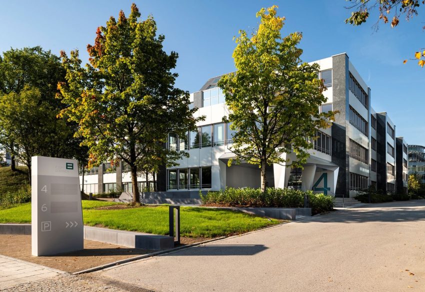 Fassade modernes Bürogebäude
