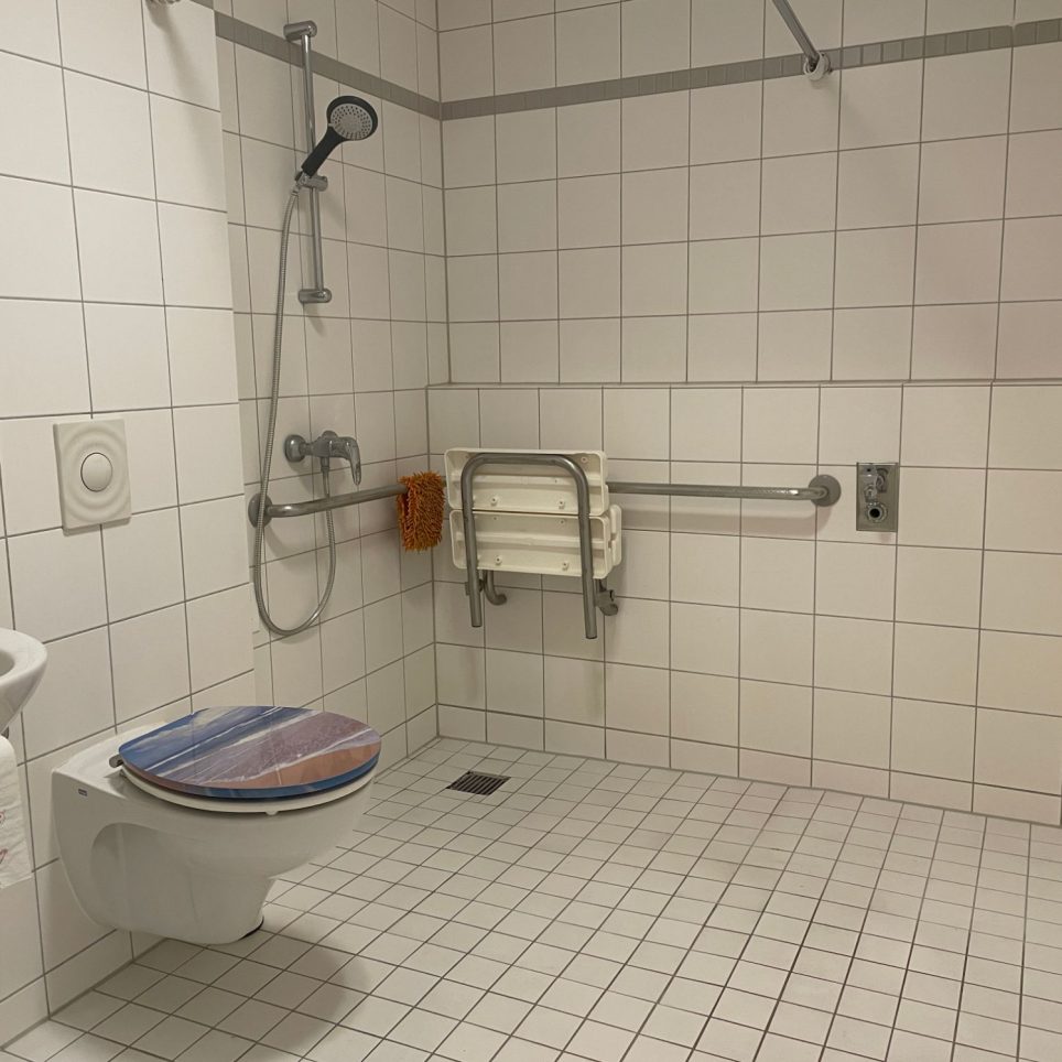 Barrierefreies Duschbad