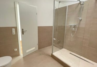 Bad mit Dusche