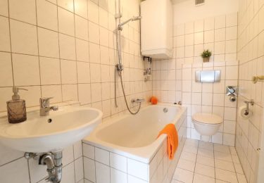 Wannenbad (innenliegend)