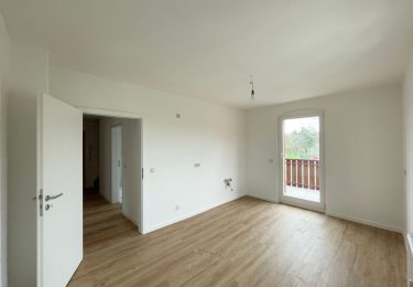 Küche mit Zugang zu Balkon