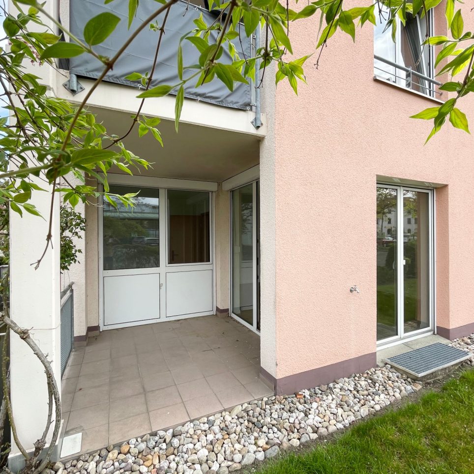 Terrasse mit Grünanteil