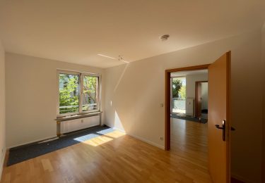 Schlafzimmer (Zugang vom Wohnzimmer)