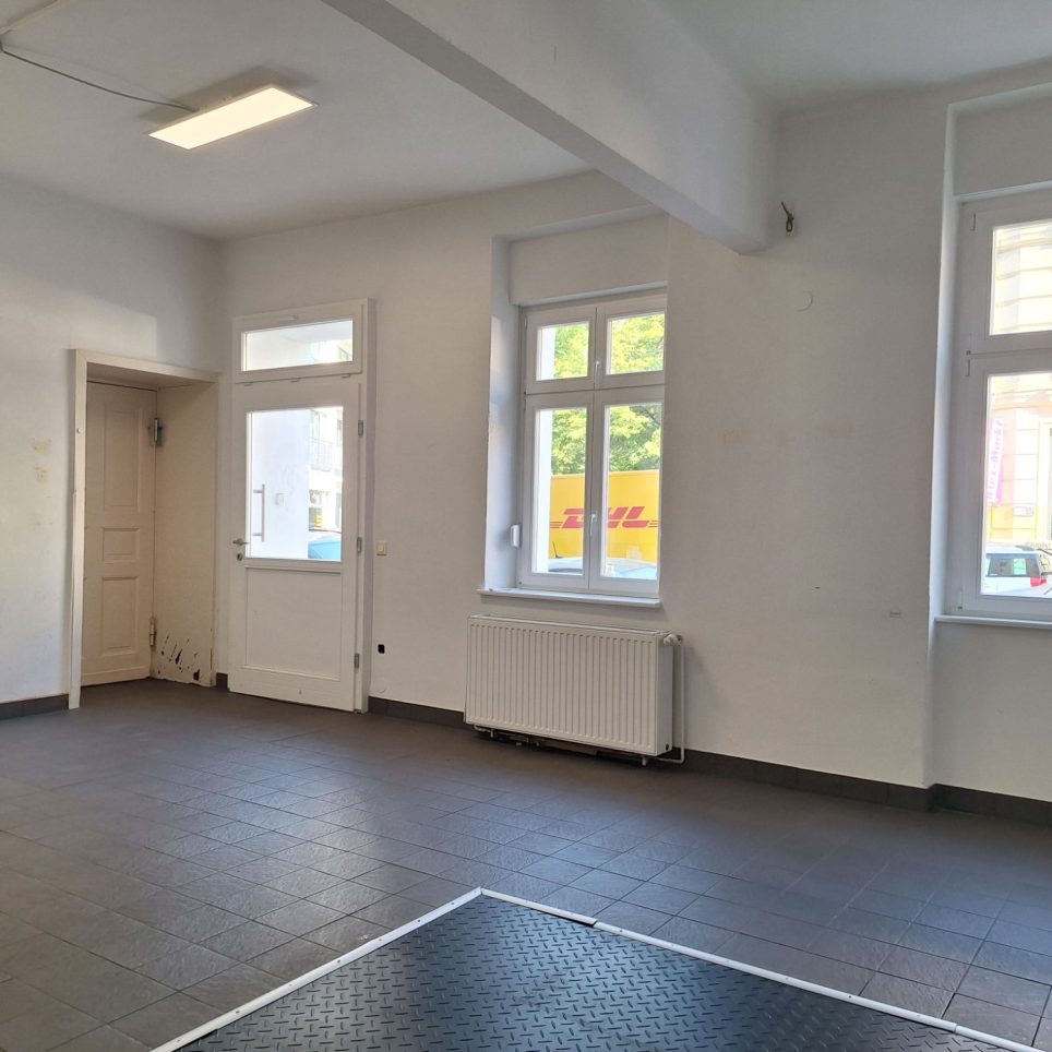 Ladenfläche (01)