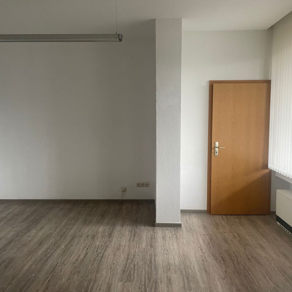 Büro 1