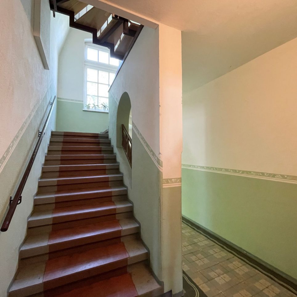 Gepflegtes Treppenhaus