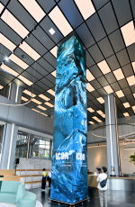 Digitale Kunst in unserem Bürogebäude ICON by Covivio