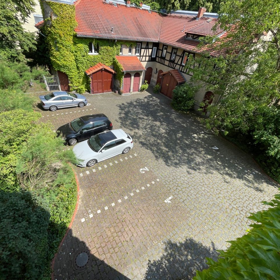 Hof-/Außenstellplätze