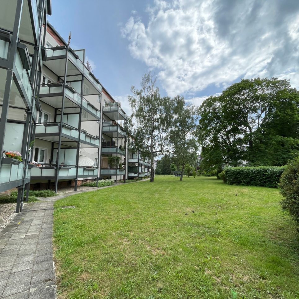 MUSTERBILD Wohnungen teilw. mit Balkon