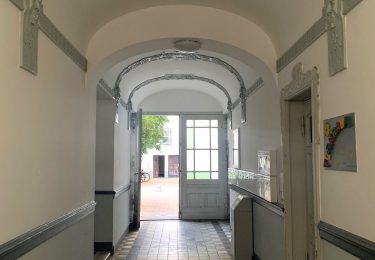 Eingangsbereich mit Stuckornamenten
