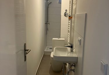 Beispielhaftes Badezimmer