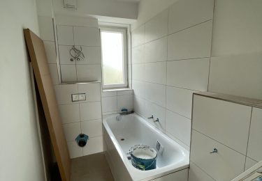 Wannenbadezimmer (noch im Ausbau)