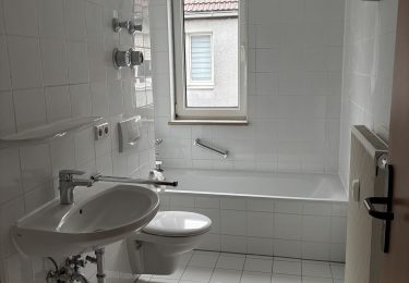 Badezimmer mit HHK+ WaMa-Anschluss