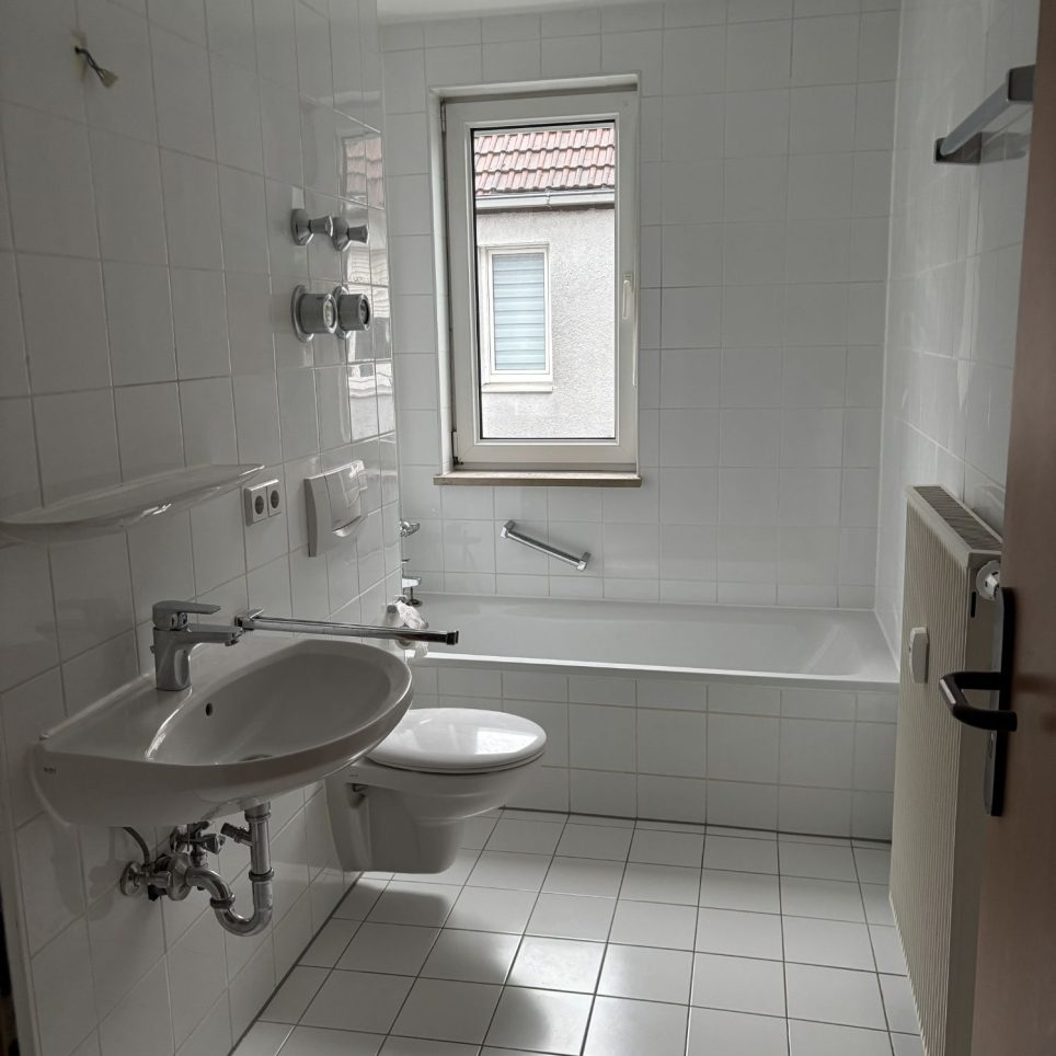 Badezimmer mit HHK+ WaMa-Anschluss