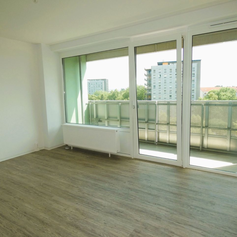 Wohnzimmer mit Glasfront
