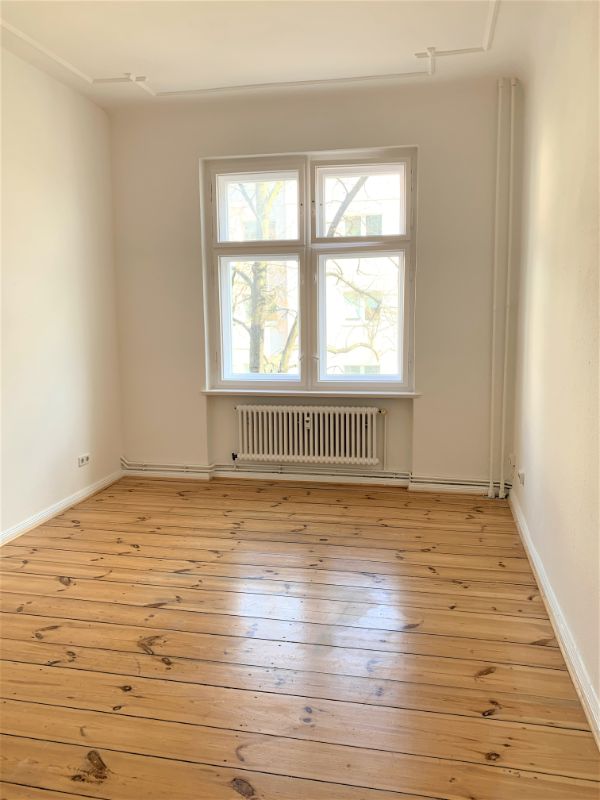 Schlafzimmer Ansicht 1