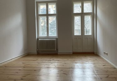Schlafzimmer mit Balkon