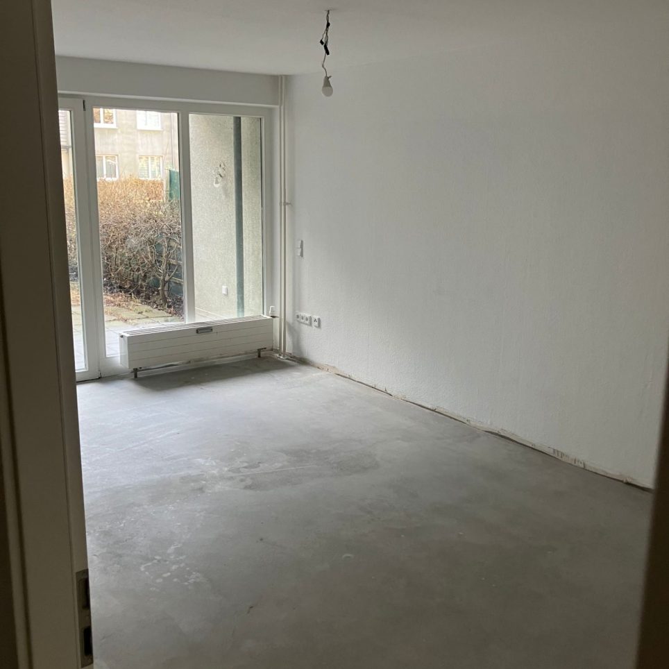 Wohnzimmer mit Terrasse