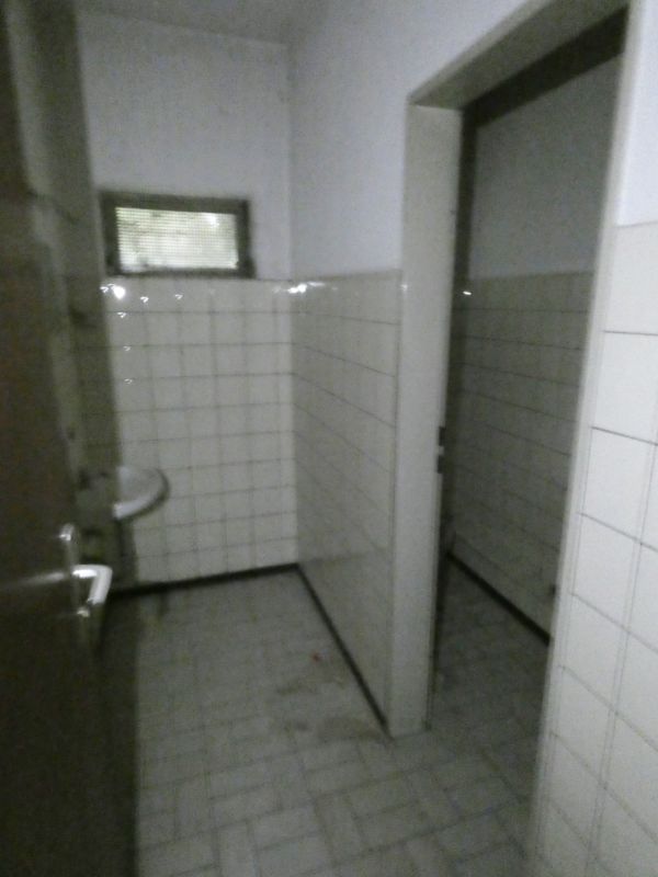 WC / Keller
