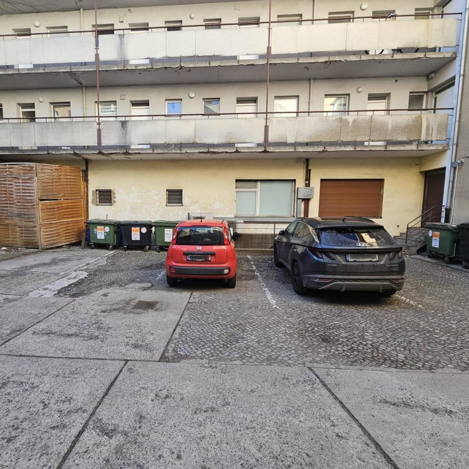 Parken im Innenhof!