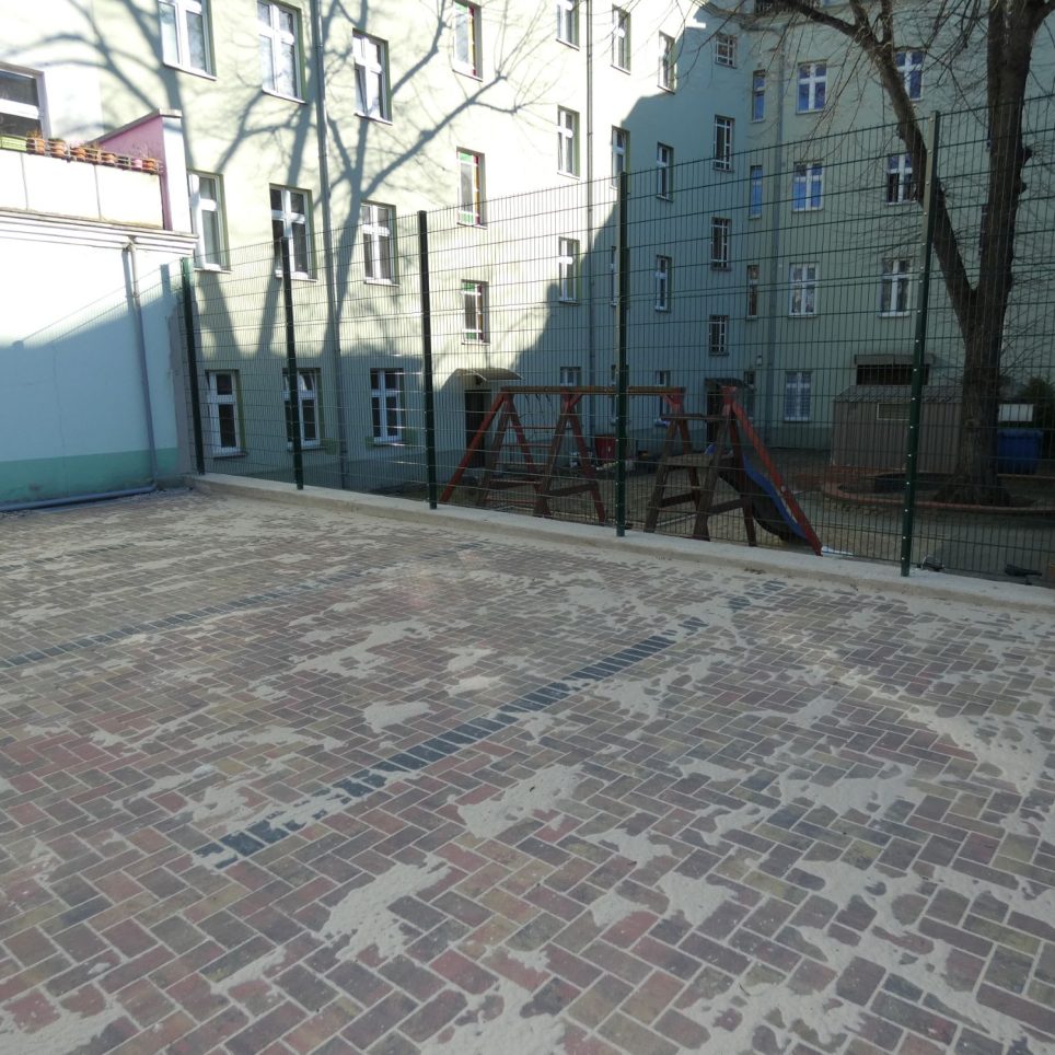 Stellplätze im Innenhof