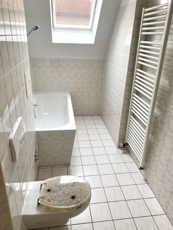 Ansicht 1 Badezimmer