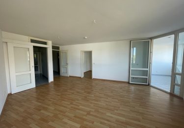 Wohnzimmer mit Wintergarten