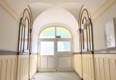 تصویر Altbaucharme im ruhigen Hinterhaus!