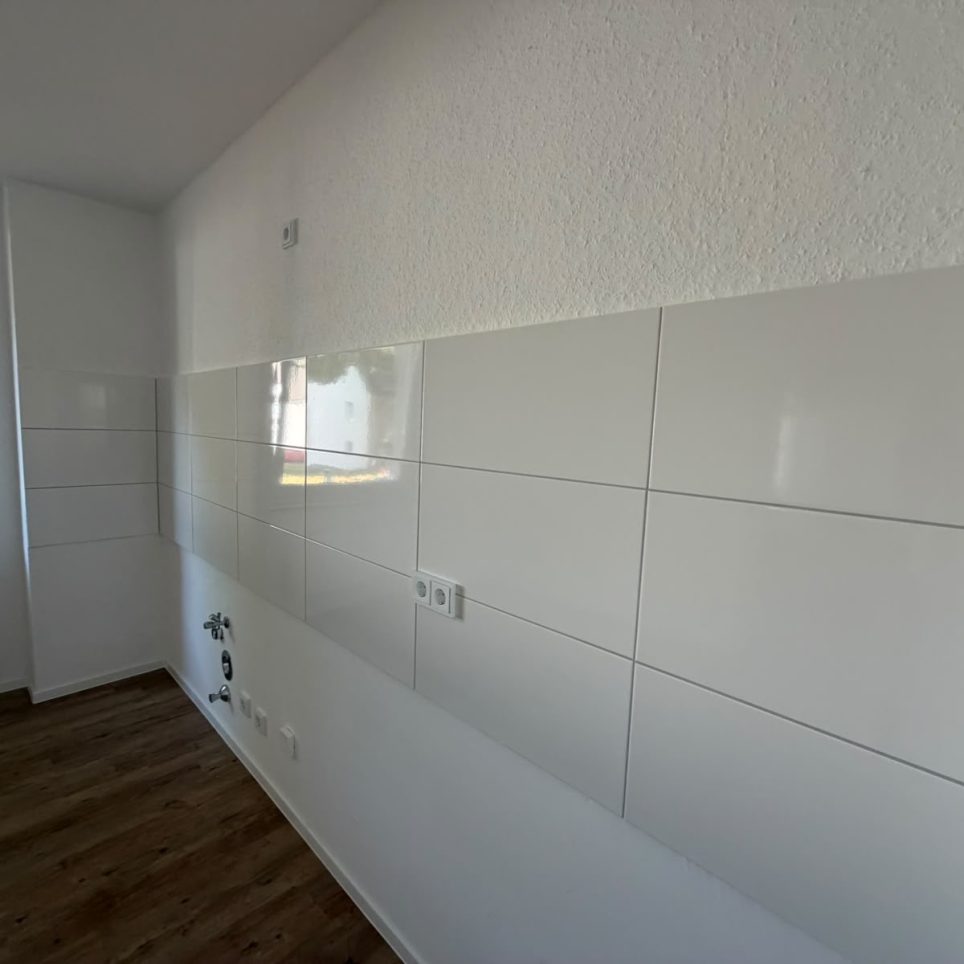 neuer Fliesenspiegel